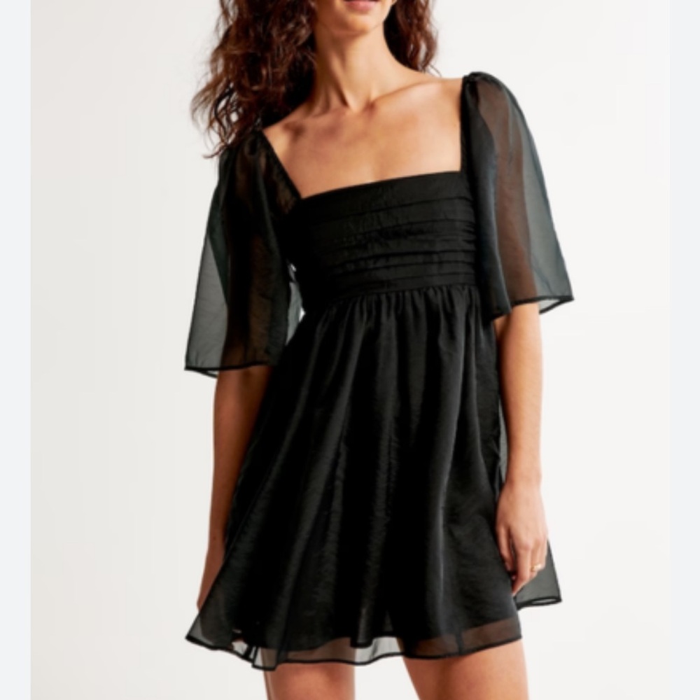 Abercrombie & Fitch Emerson Angel sleeve dress.